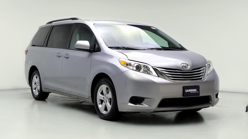 2017 Toyota Sienna LE Hero Image