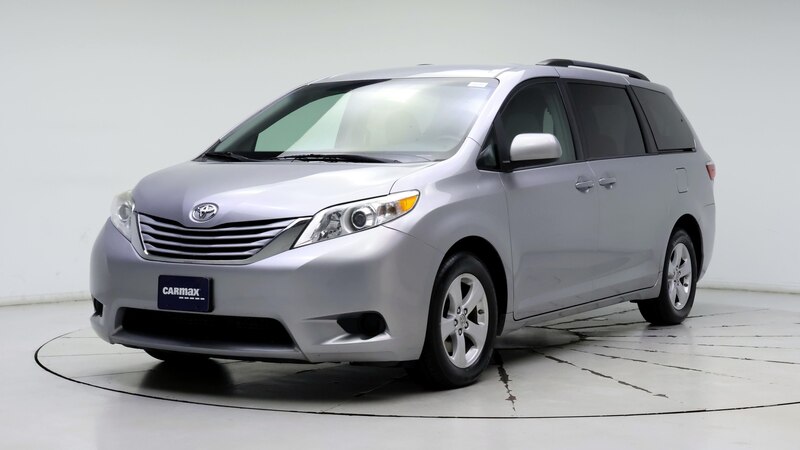 2017 Toyota Sienna LE 4