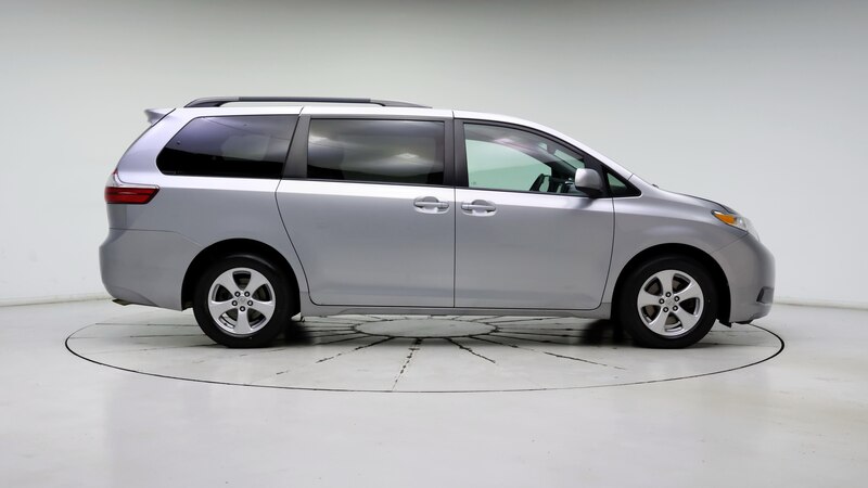 2017 Toyota Sienna LE 7