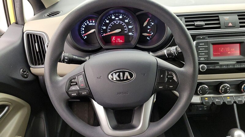 2016 Kia Rio LX 10