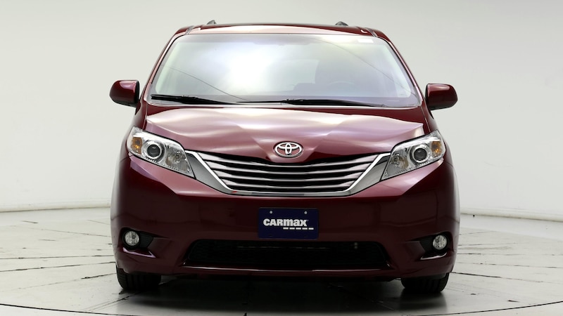 2015 Toyota Sienna XLE 5