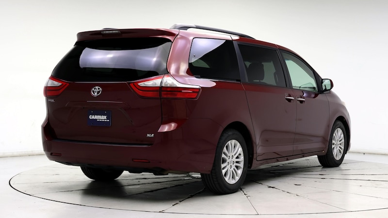 2015 Toyota Sienna XLE 8