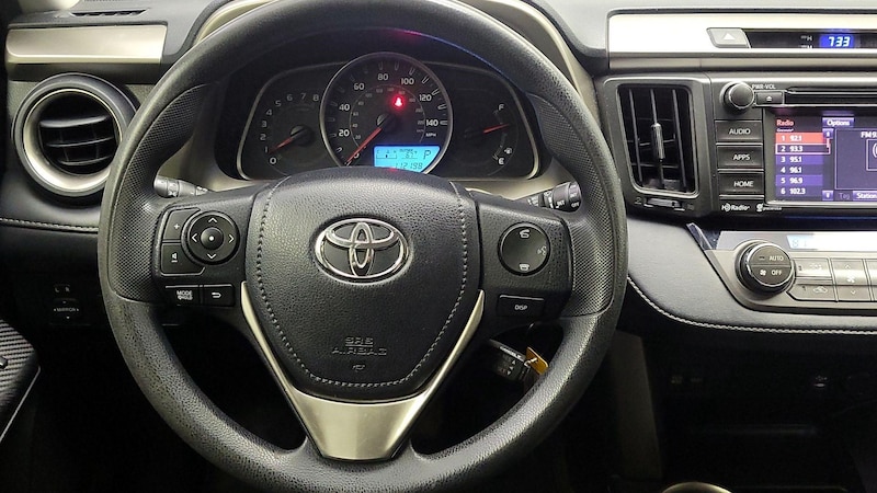 2015 Toyota RAV4 XLE 10