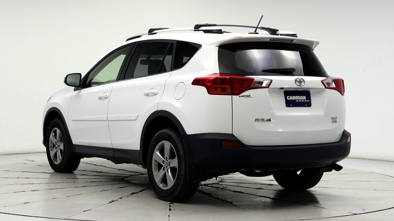 2015 Toyota RAV4 XLE 2