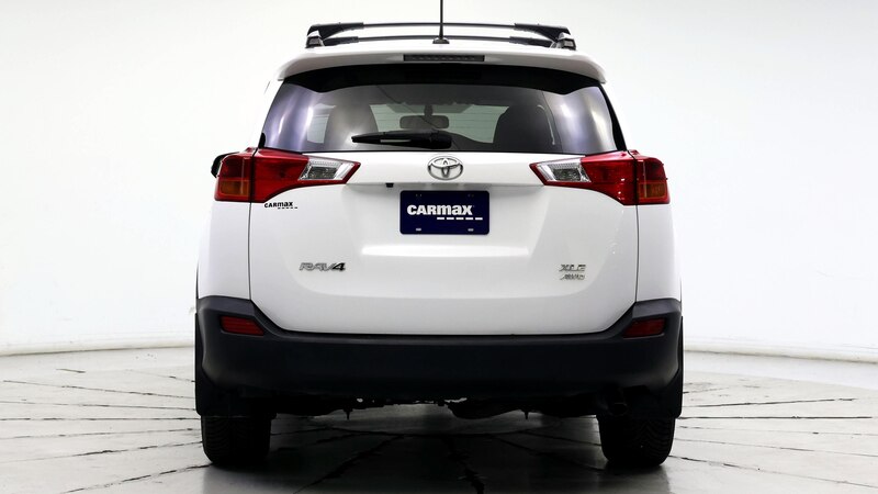 2015 Toyota RAV4 XLE 6