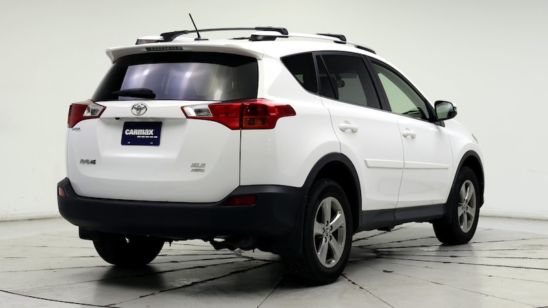 2015 Toyota RAV4 XLE 8