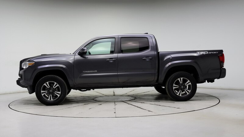 2019 Toyota Tacoma TRD Sport 3