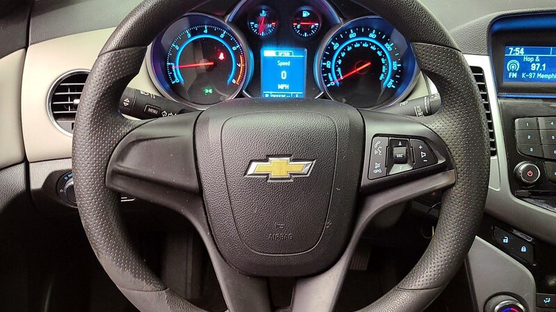 2014 Chevrolet Cruze LS 10