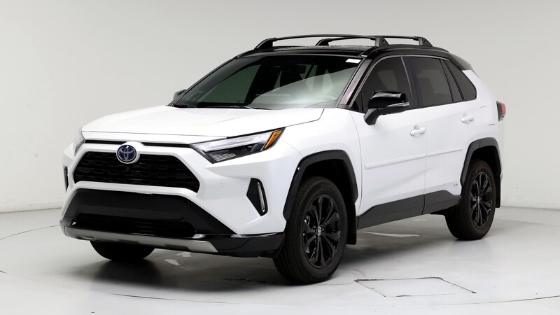 2023 Toyota RAV4 XSE 4