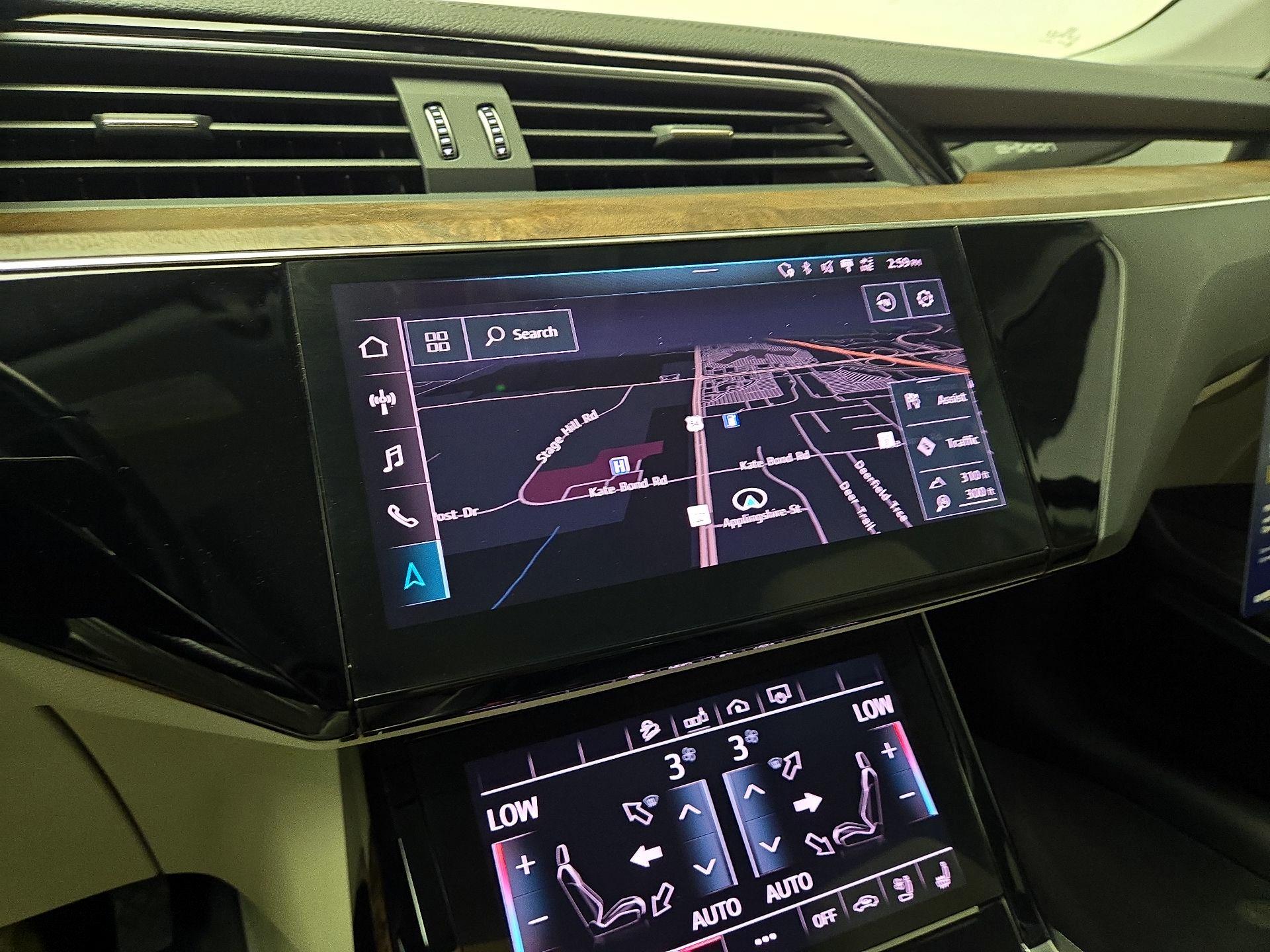 Thumbnail: 2019 Audi e-tron - 14