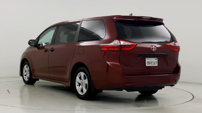 2020 Toyota Sienna L 2