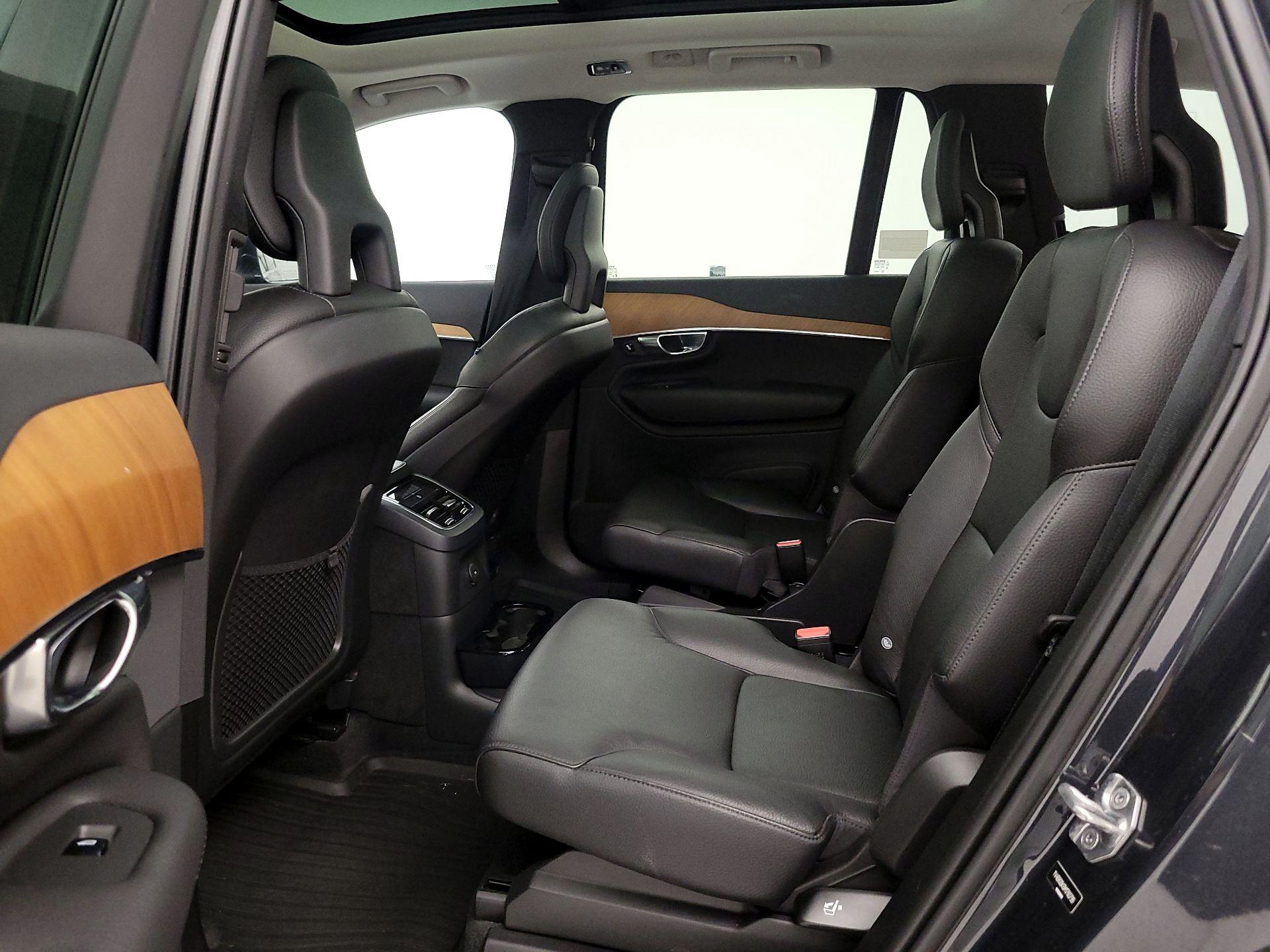 Thumbnail: 2021 Volvo XC90 - 20