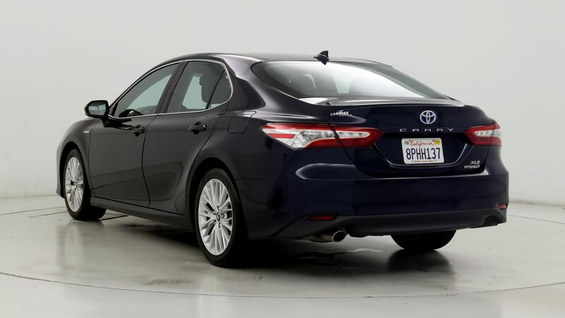 2020 Toyota Camry XLE 2