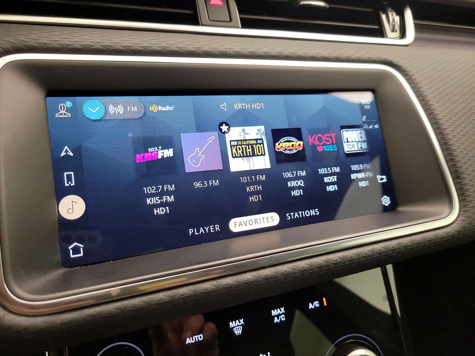 Thumbnail: 2021 Land Rover Range Rover Evoque - 16