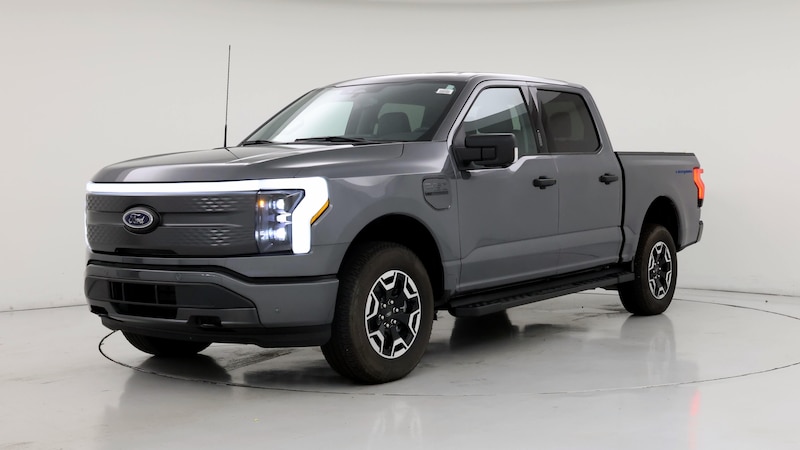 2023 Ford F-150 Lightning XLT 4