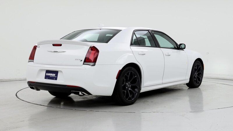 2020 Chrysler 300 S 8