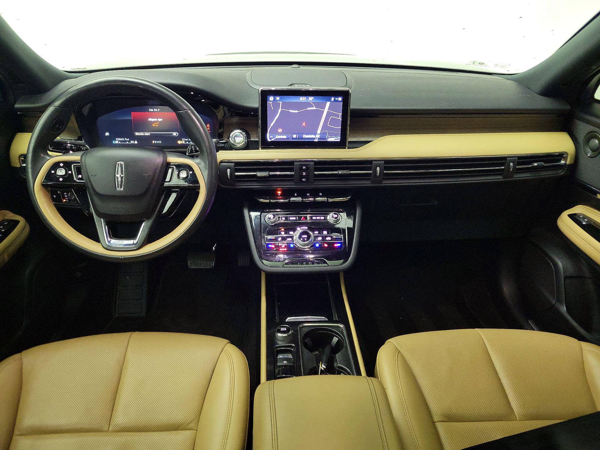 Thumbnail: 2021 Lincoln Corsair - 9