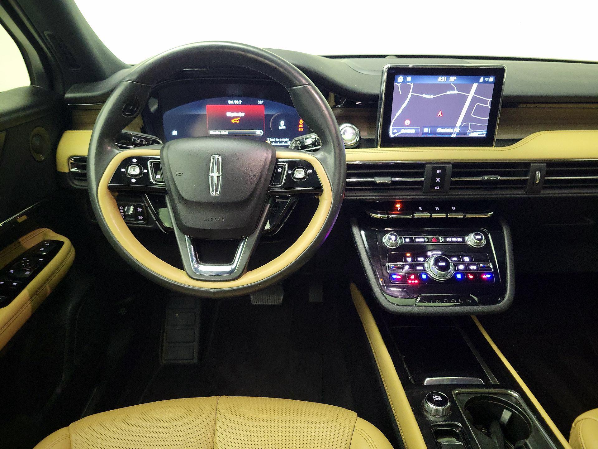 Thumbnail: 2021 Lincoln Corsair - 10