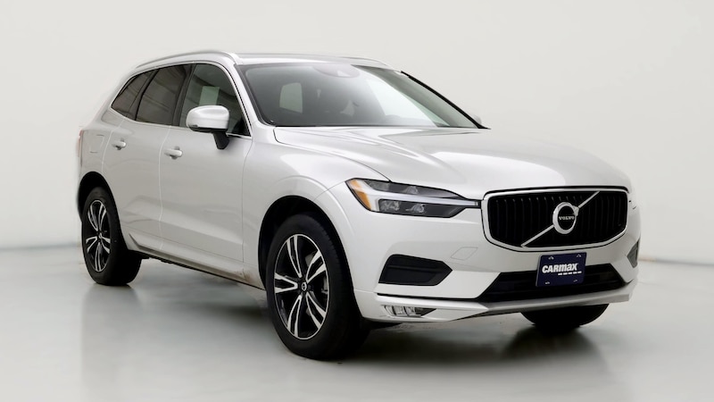 2021 Volvo XC60 T5 Momentum Hero Image