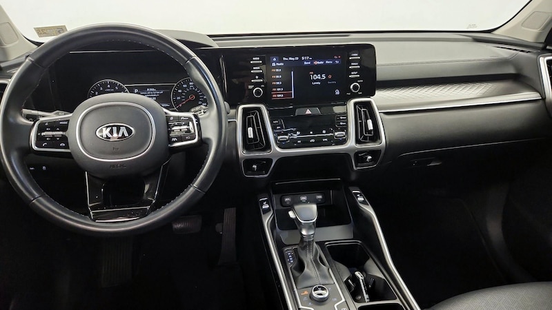 2021 Kia Sorento S 9