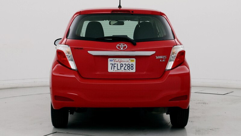 2014 Toyota Yaris LE 6