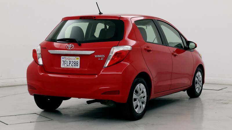 2014 Toyota Yaris LE 8