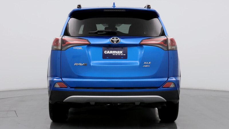 2017 Toyota RAV4 XLE 6