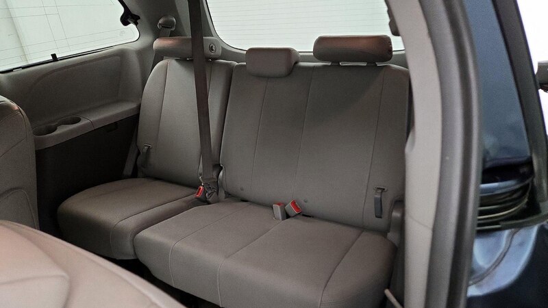 2015 Toyota Sienna XLE Premium 22