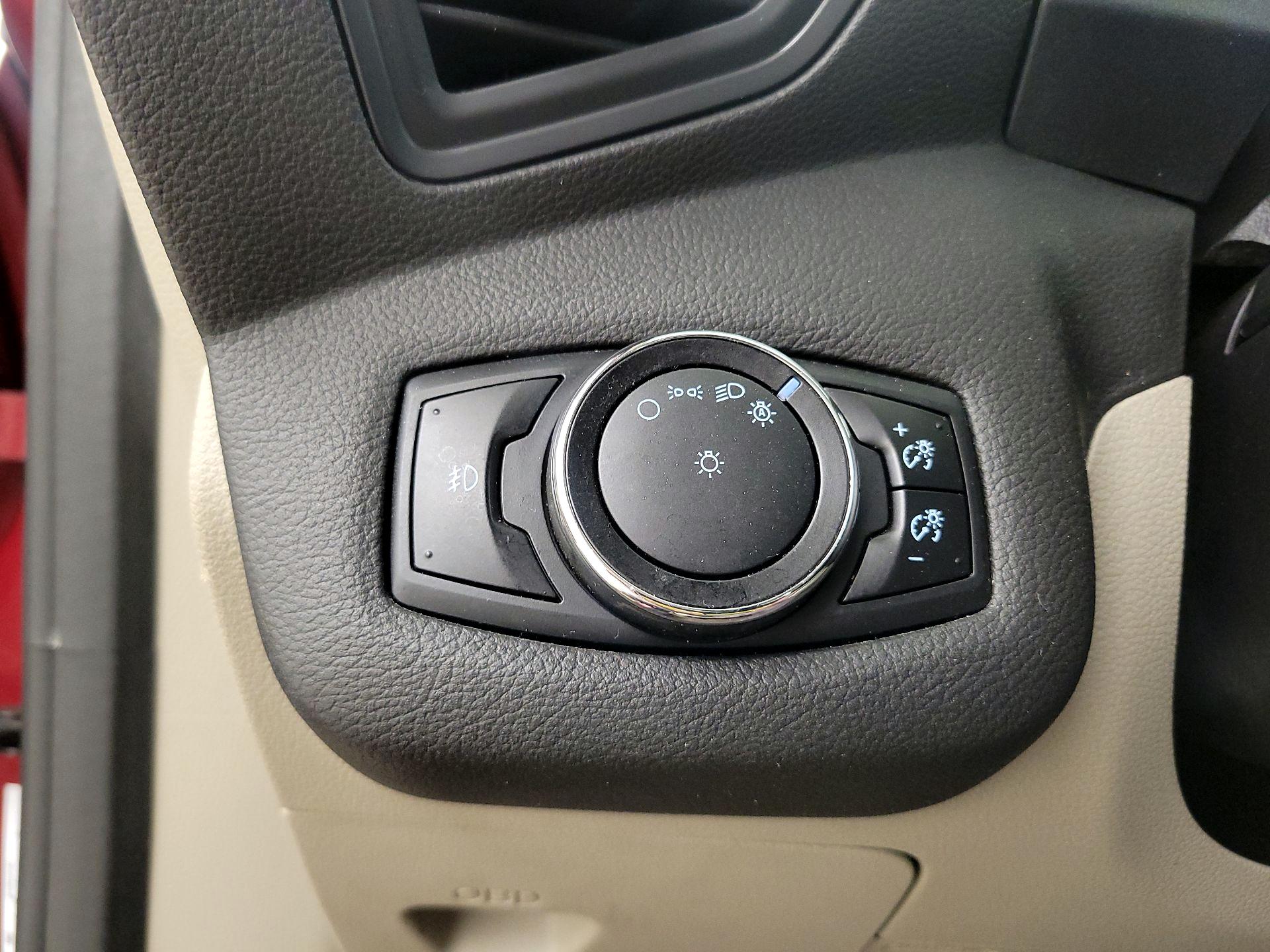 Thumbnail: 2014 Ford C-Max - 13