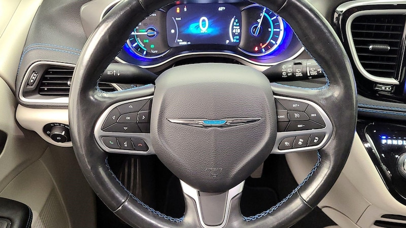 2021 Chrysler Pacifica Hybrid Touring L 10