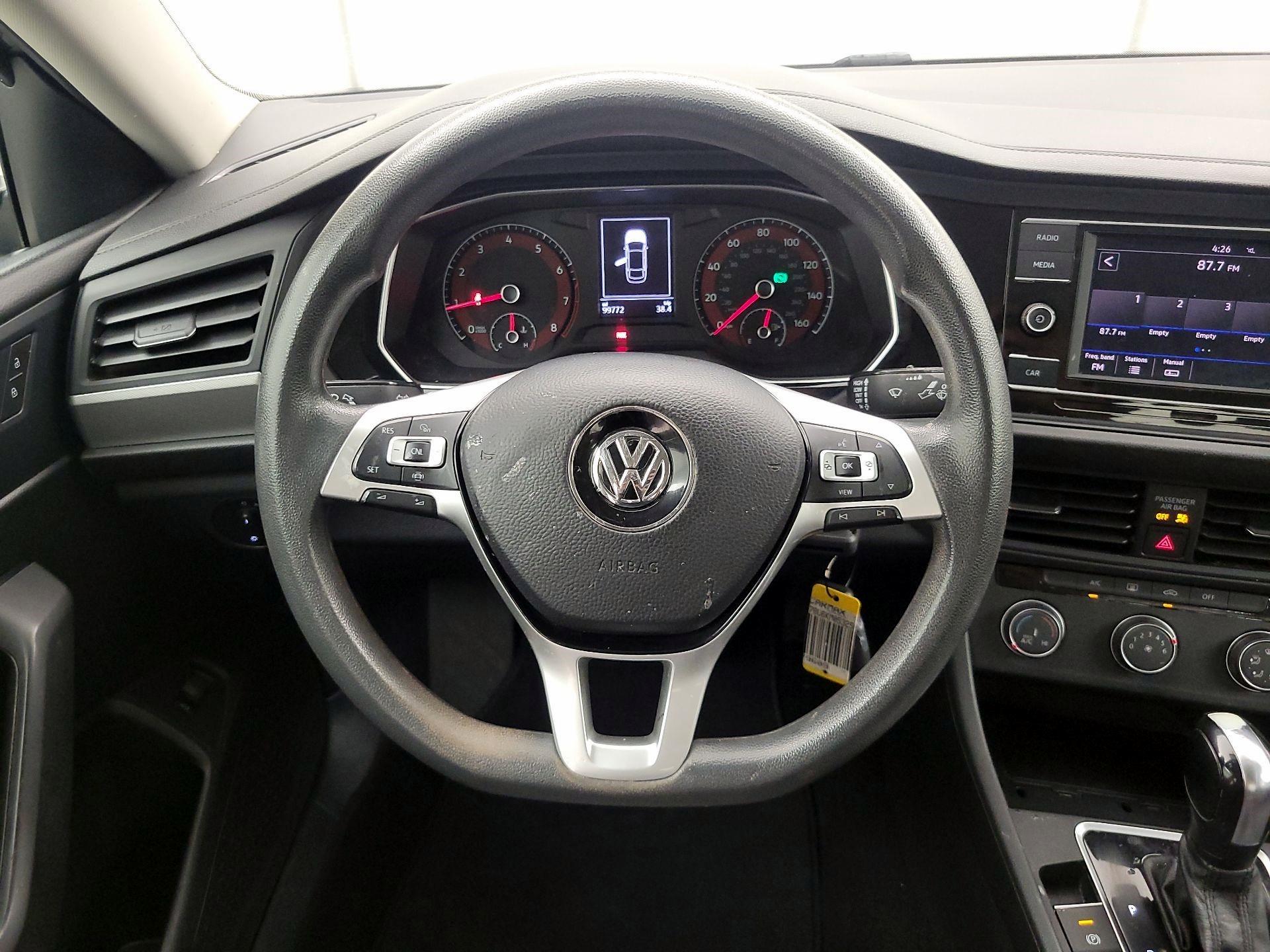 Thumbnail: 2019 Volkswagen Jetta - 10