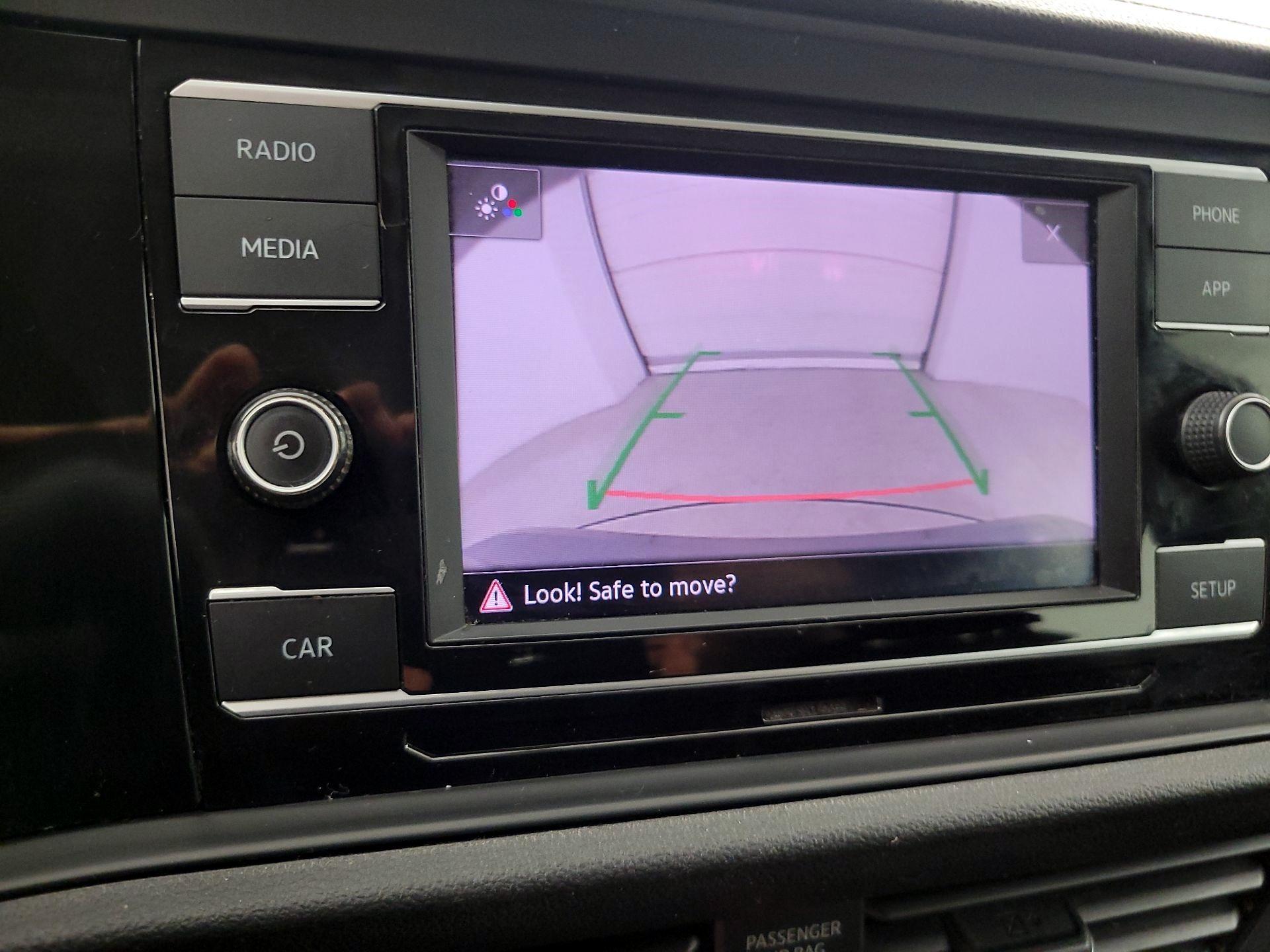 Thumbnail: 2019 Volkswagen Jetta - 14