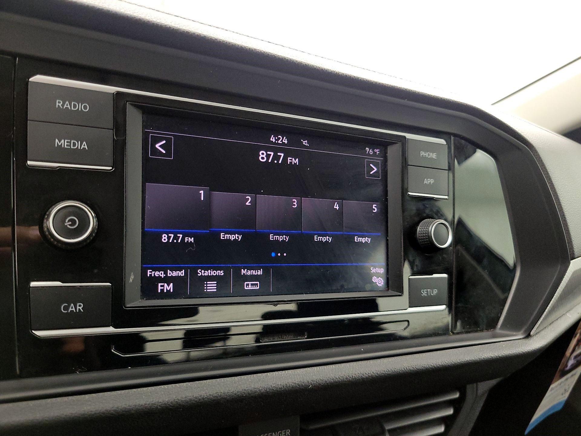 Thumbnail: 2019 Volkswagen Jetta - 15