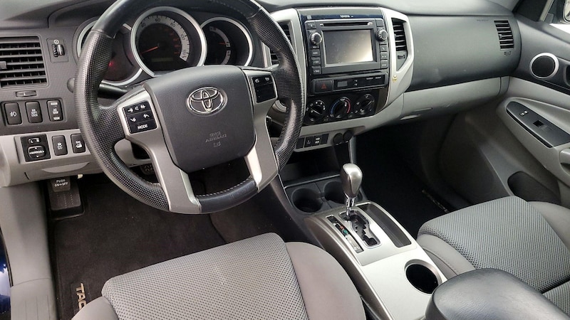 2013 Toyota Tacoma  9