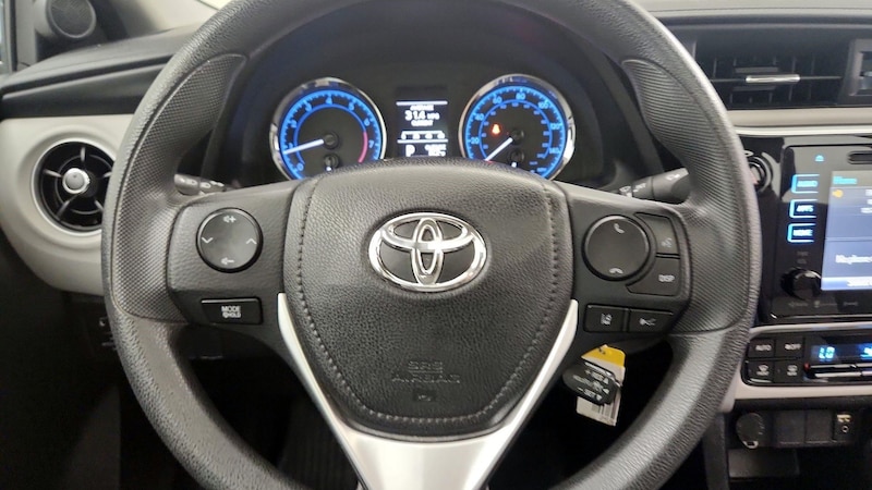 2018 Toyota Corolla LE 10