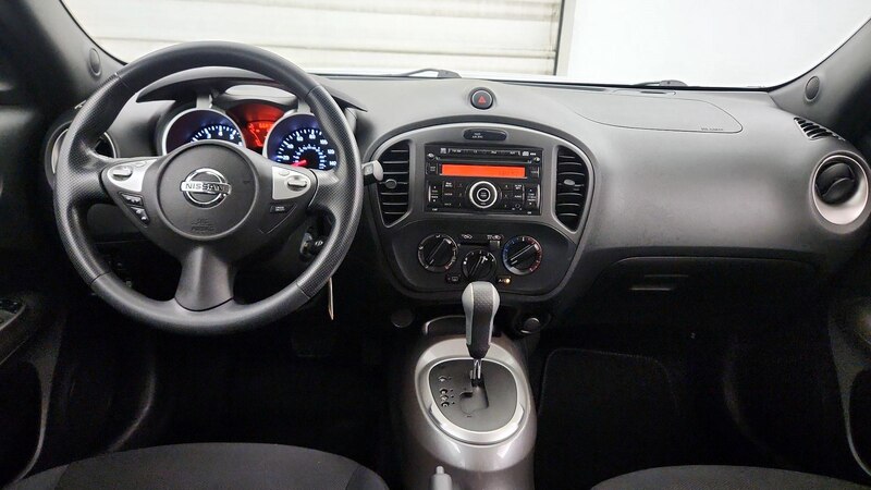 2013 Nissan Juke S 9