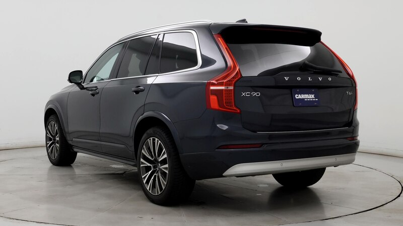 2022 Volvo XC90 T6 Momentum 2