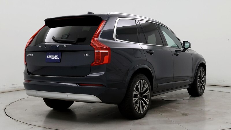 2022 Volvo XC90 T6 Momentum 8