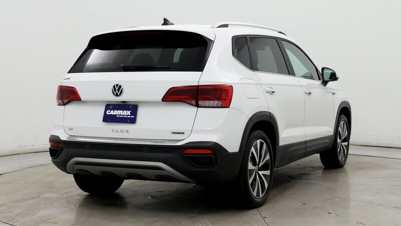 2023 Volkswagen Taos SE 8