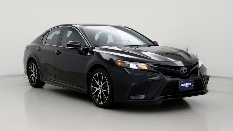 2022 Toyota Camry SE Hero Image