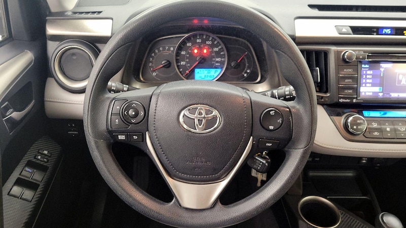 2014 Toyota RAV4 XLE 10