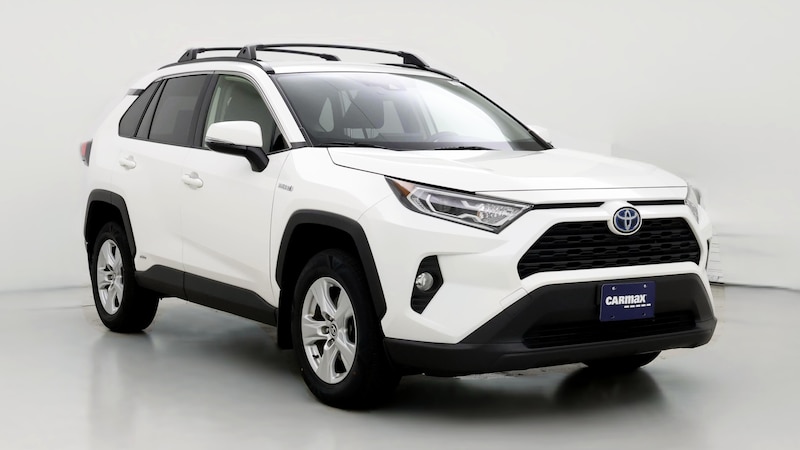 2020 Toyota RAV4 XLE Hero Image