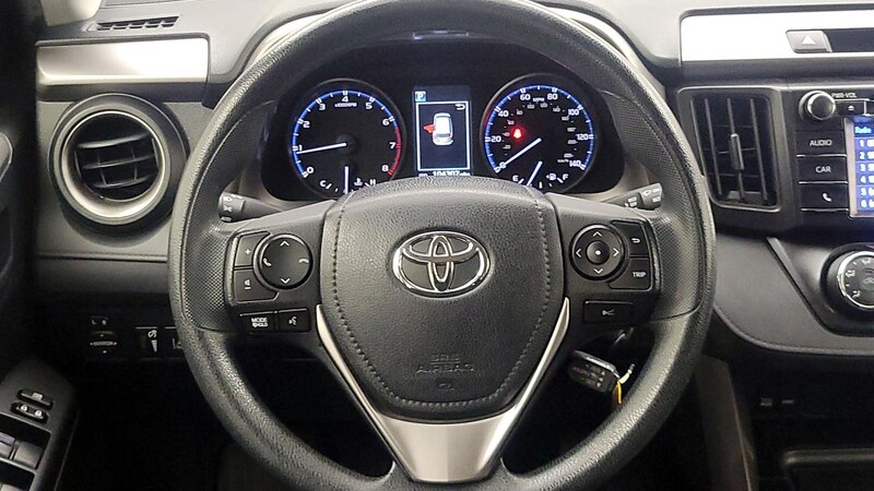 2017 Toyota RAV4 LE 10