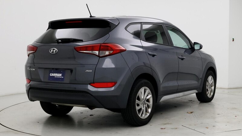 2017 Hyundai Tucson SE 8