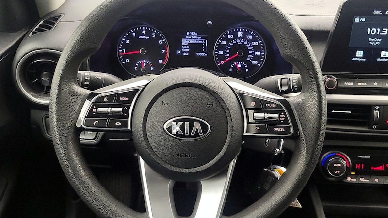 2019 Kia Forte LXS 10