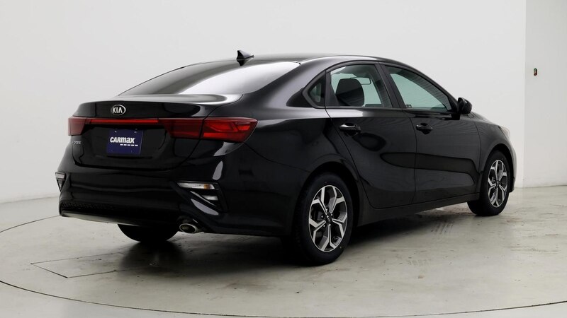 2019 Kia Forte LXS 8