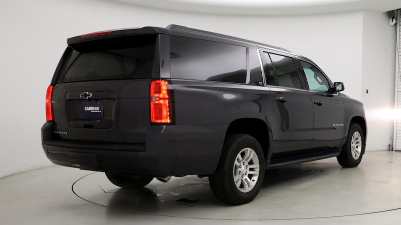 2017 Chevrolet Suburban 1500 LT 8