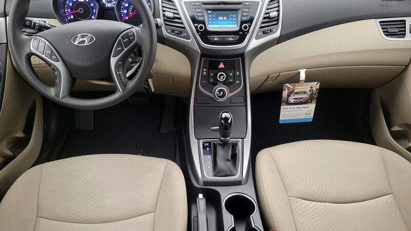 2016 Hyundai Elantra SE 11