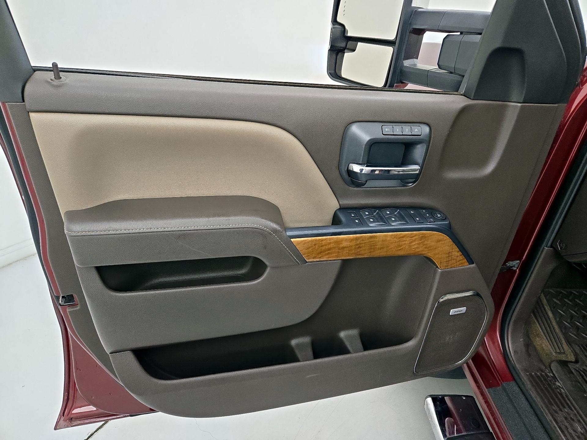 Thumbnail: 2017 Chevrolet Silverado 3500 - 12