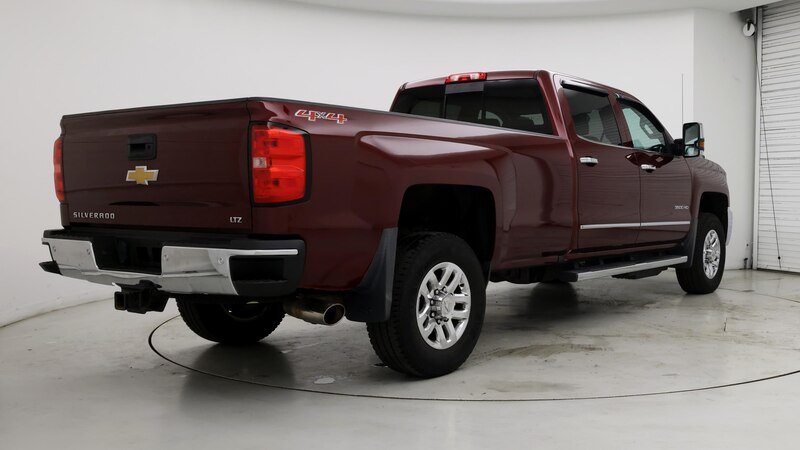 2017 Chevrolet Silverado 3500 LTZ 8